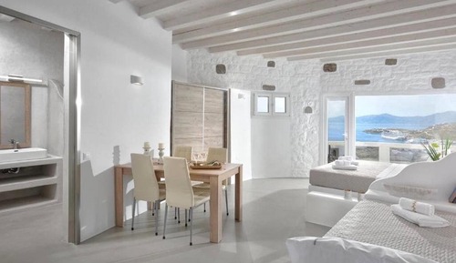 Studio Suite, Sea View