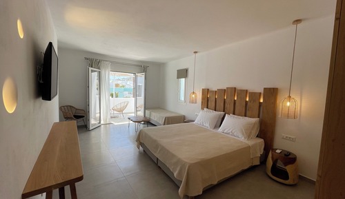 Superior Triple Room