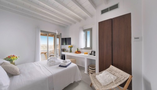 Executive Suites with Private Pool