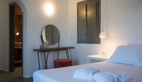 Studio Suite, Outdoor Built-in Hot Tub