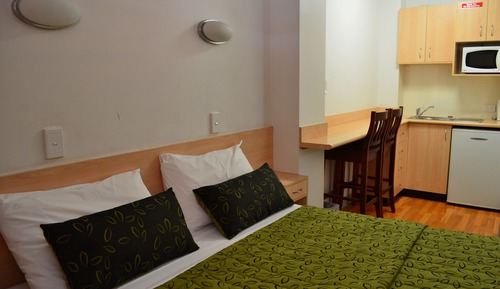 Accessible Queen Room with Kitchenette