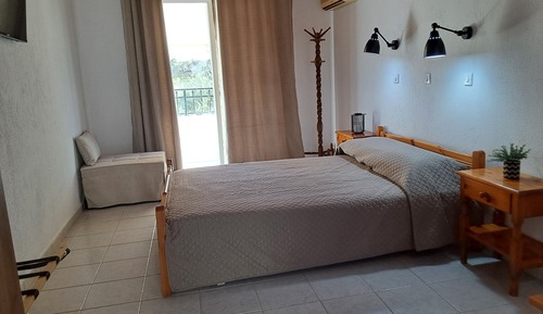 Room, Garden View, Garden Area
