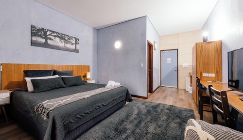 Superior Lakeside Room