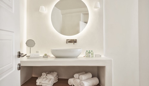 Junior Suite with Jetted Tub - Gea House