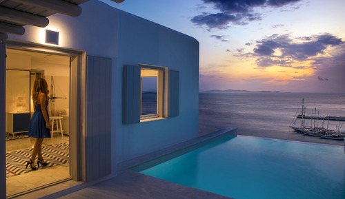 Laveer 1 Bedroom Pool Suite