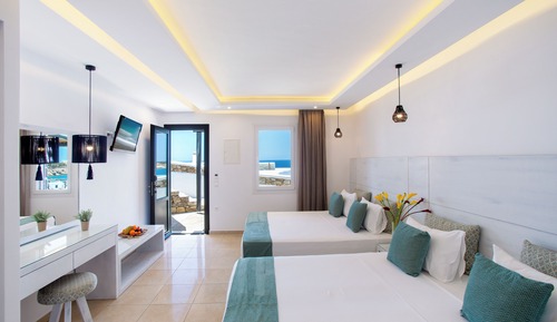 Large Studio with Sea View