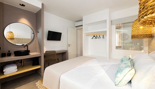 Maisonette with ensuite jacuzzi