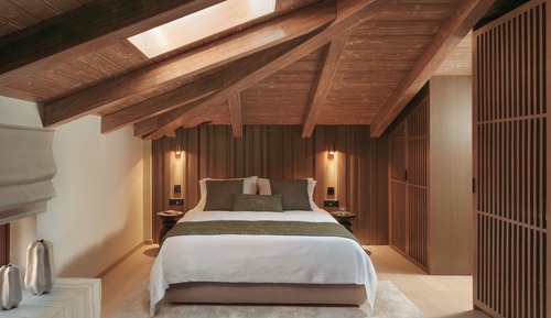 Luxury Suite, City View