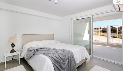 Superior One Bedroom Apt Partial SeaView