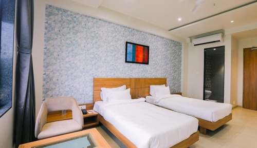 Deluxe Double or Twin Room