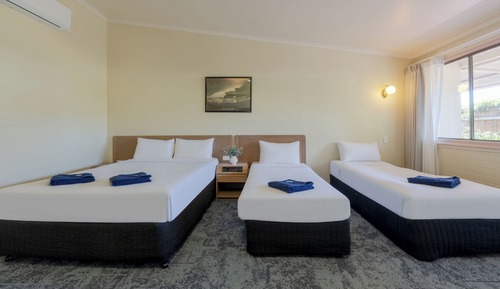 Standard Quadruple Room, Balcony, Courtyard View