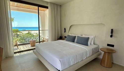 Sea-View Suite
