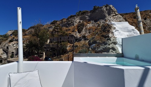 Standard Suite With Private Jacuzzi