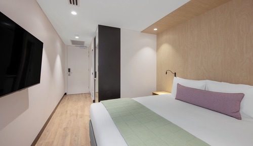 Standard King Room