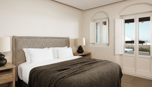 Superior Suite with sea view and heated plunge pool
