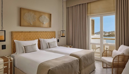 Room, Partial Sea View