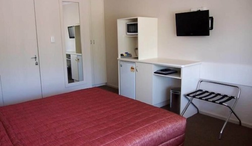 Standard Suite, 1 Bedroom (Standard Single/Double)