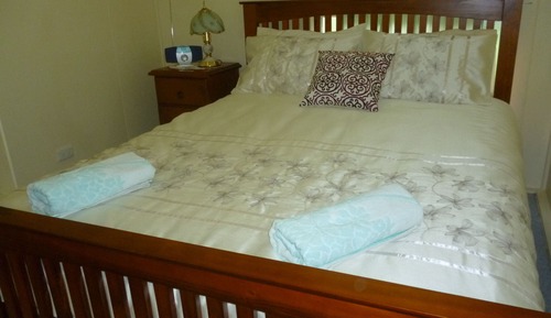 Westray Cabin (1 Queen and 4 Bunk Beds)