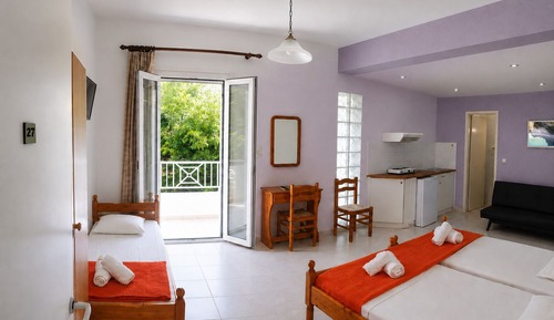 Family Quadruple Room, Balcony, Garden View