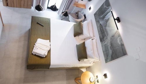Superior Suite, Balcony, Pool View