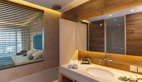 Deluxe Double Room Swim Up Side Sea View (Residences Area)
