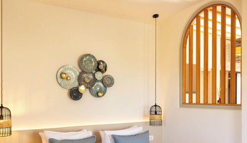 Suite, Balcony