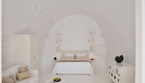Deluxe Suite with Caldera View