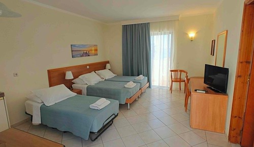 Executive Studio, 3 Twin Beds, Sea View