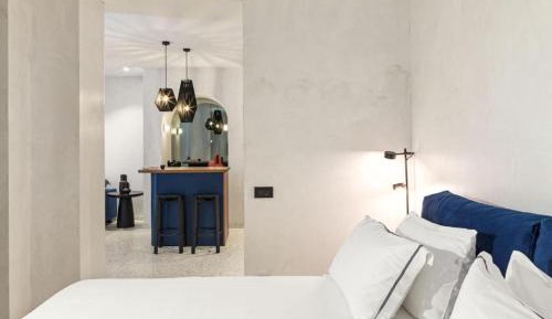 Alcove Villa with Private Pool and Outdoor Jetted Tub