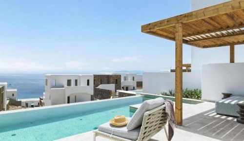 Junior Suite with Private Pool and Extended Terrace