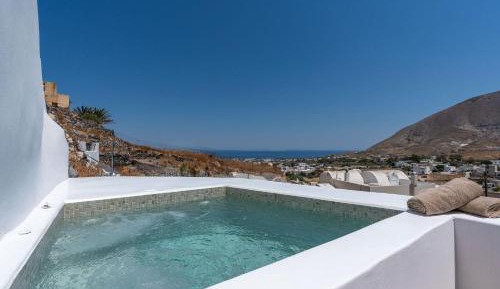 Suite with Hot Tub
