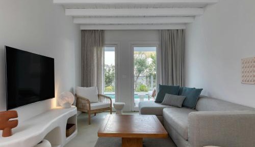 Two-Bedroom Maisonette with Private Pool