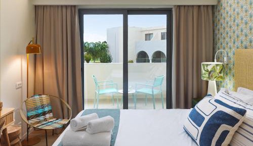 Deluxe Double or Twin Room with Pool View