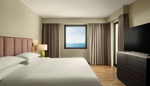 Aegean Suite, 1 Bedroom 2 room Suite, 1 King, Sofa bed