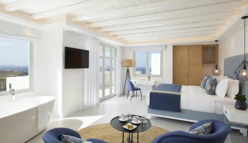 Executive Suite with Private Pool Sea View
