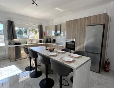 Family Two-Bedroom Apartment with View