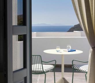 Grikos Suite with Jacuzzi
