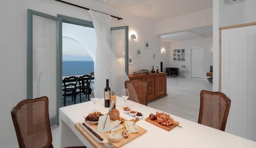 One-Bedroom Premium Apartment with Ocean View