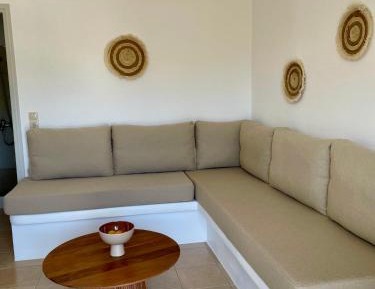One-Bedroom Apartment with Garden View