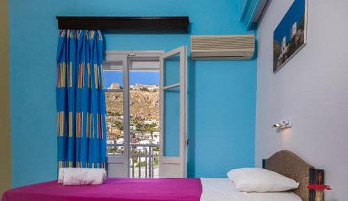 Triple Room with Front View 