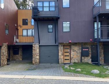 Apartment - Split Level