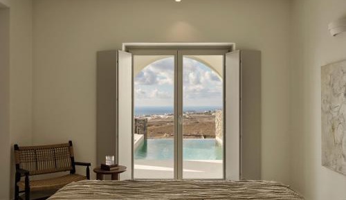  Master Suite Sea View Heated Pool