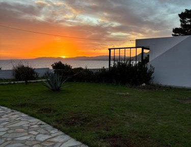 Villa - Beach Front