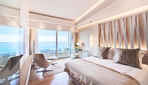 ABAV2 Room with Sea View