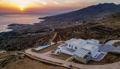 Villa with Sea View