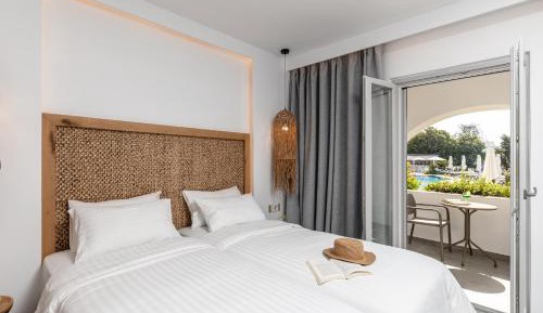 Deluxe Room with Garden view