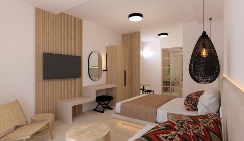 Deluxe Queen Suite
