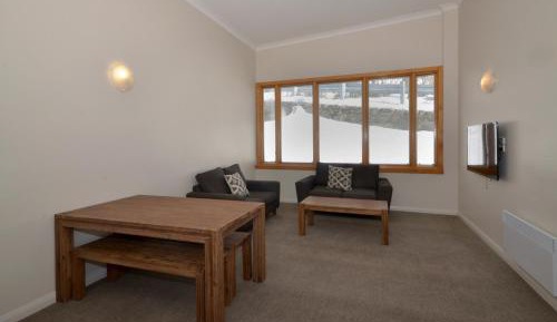 Chalet One-Bedroom Apartment