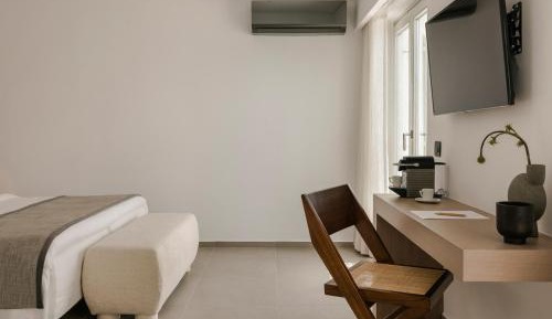 Deluxe Room with Plunge Pool