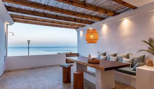 Deluxe Suite with Sea View